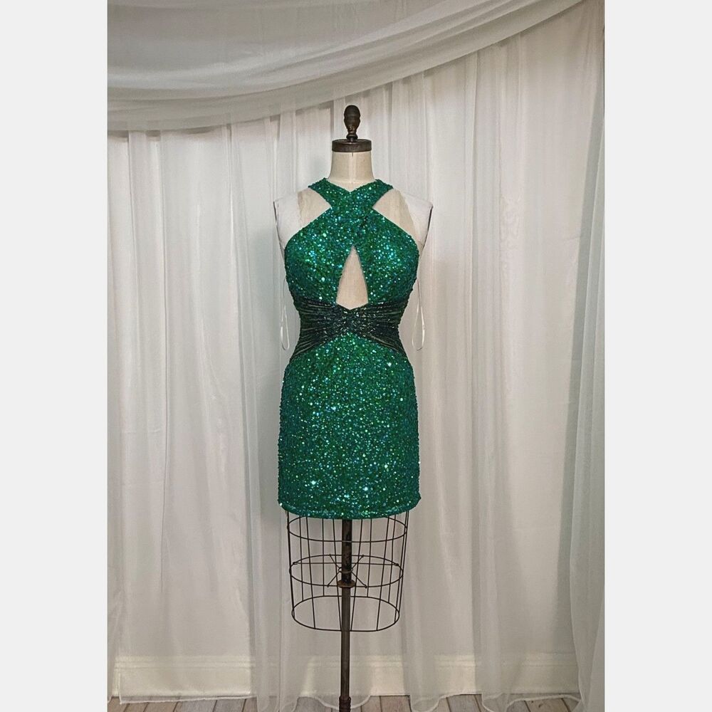 Aleta Emerald green dress - Picture 3 of 7